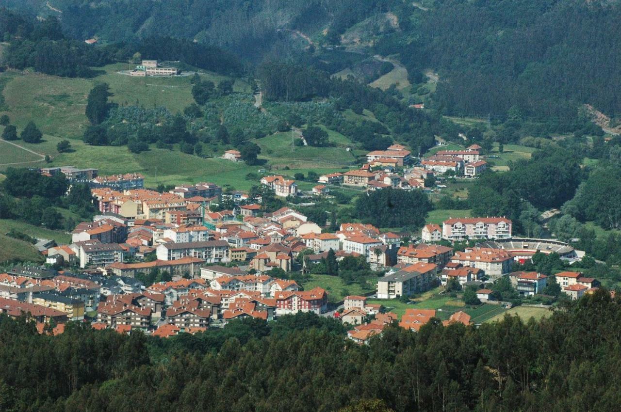 Los Respigos Ampuero Exteriér fotografie